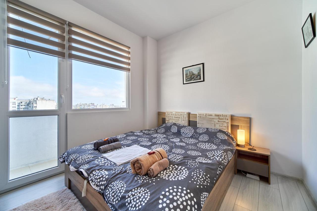 Cozy Apartment With Balcony On The Black Sea- Part Of The Family 'Vicki Apart Varna Exteriér fotografie